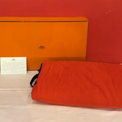 Hermes Drying Rug with original Hermes box, includes personal Thank You note from Hermes horse family regarding the Washington Horse Show