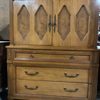 Sale Photo Thumbnail #40