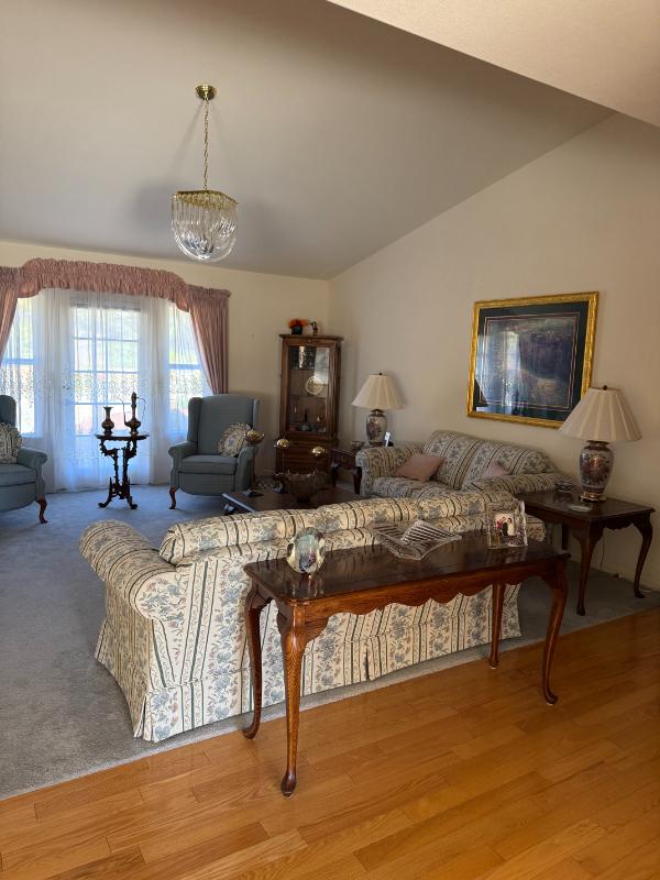 Sale Photo Thumbnail #5