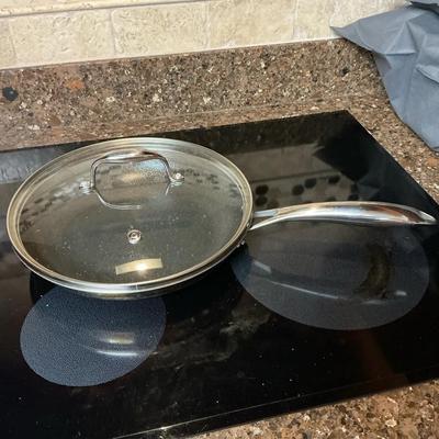 Hexclad 10” Covered Skillet