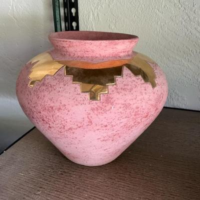 Vera Russell Native American Mauve And 22KT Vase