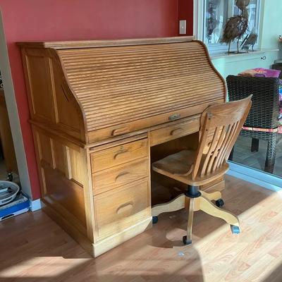 Winners Only Co. Wood Roll Top Desk & Chair