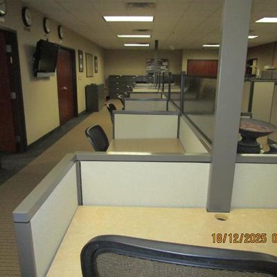 Sale Photo Thumbnail #14