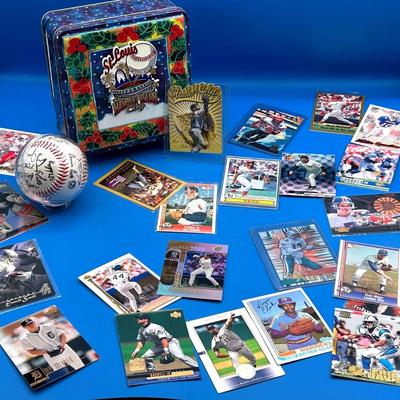 BJ1063 Upper Deck MLB / NFL Trading Cards & More