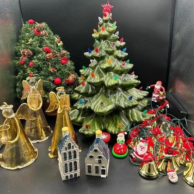 BJ1024 Caroling Christmas Bells