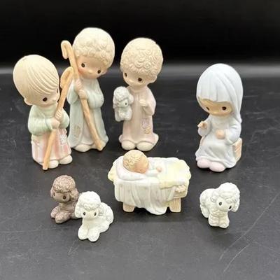BI131 Precious Moments “Come Let Us Adore Him” Nativity Set