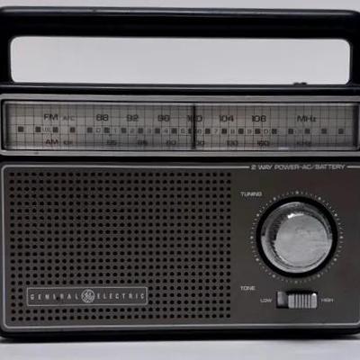 Vintage General Electric Am/Fm Radio- Tested & Working