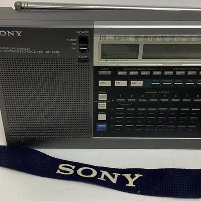 Sony ICF-2010 Synthesizer 