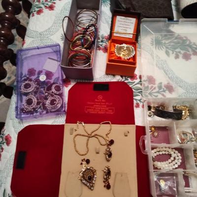 Sale Photo Thumbnail #11