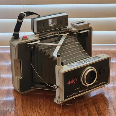 Polaroid 440 Land Camera
