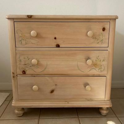 Thomasville First Impressions Knotty Pine Drawer Set