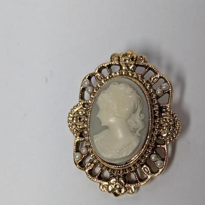 Sale Photo Thumbnail #558