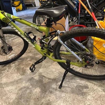 REI Novara full suspension mountain bike, Bliss - S, green