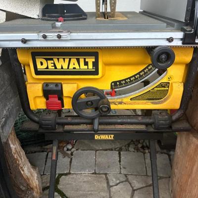 DeWALT table saw