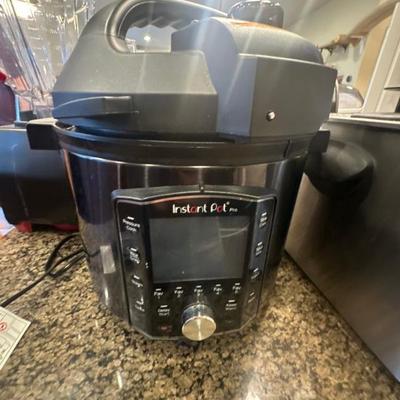 InstaPot Pro 6-quart 10-in-1 multi-cooker (2024 model)