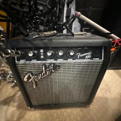 Available in online auction:  Fender amplifier