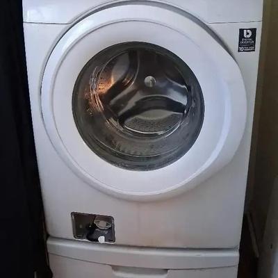 Samsung Front-Load Washer, featuring Digital Inverter Motor