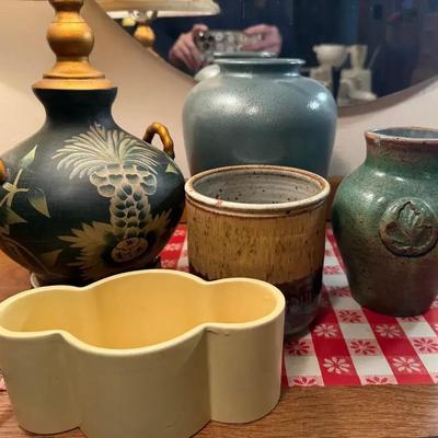 Artful pottery a complementing table lamp
