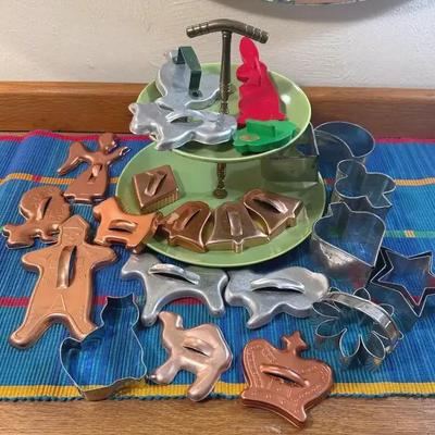 Vintage cookie cutters cookie stand