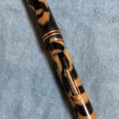 Reliable fountain pen with 14k nib