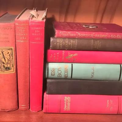 Vintage books the boy mechanic the arts & others