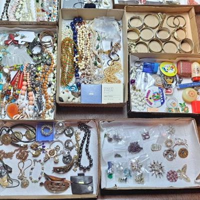 Sale Photo Thumbnail #82