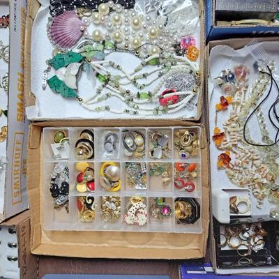 Sale Photo Thumbnail #130