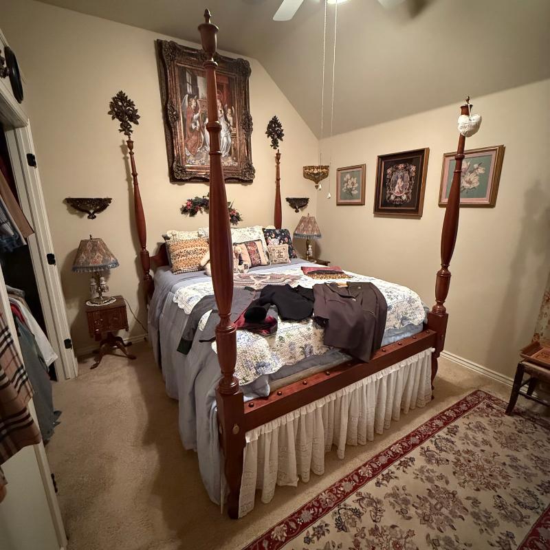 Sale Photo Thumbnail #243