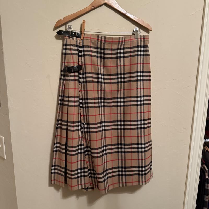 Sale Photo Thumbnail #256