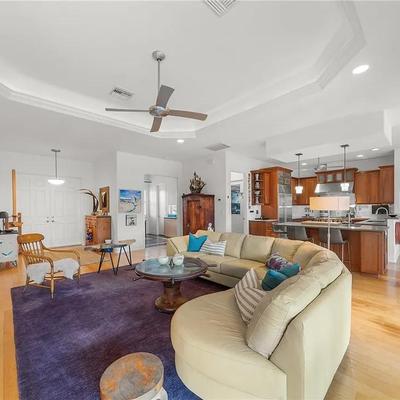 Sale Photo Thumbnail #6