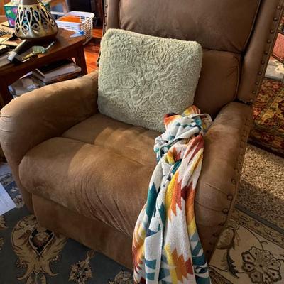 Sale Photo Thumbnail #44