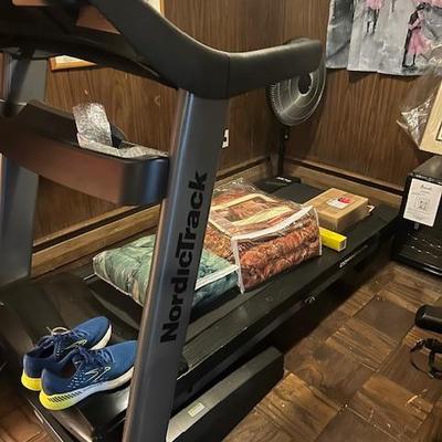 Sale Photo Thumbnail #174