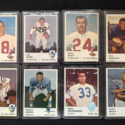 Eight 1961 Fleer Football Cards