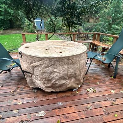 Patio table & chairs set