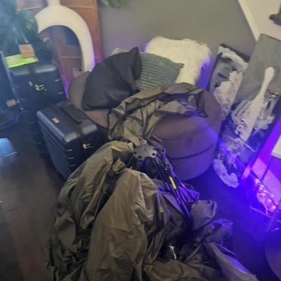 Sale Photo Thumbnail #100