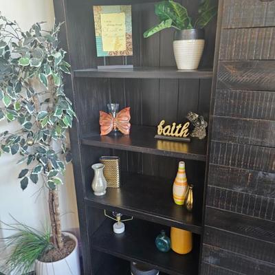 Sale Photo Thumbnail #34