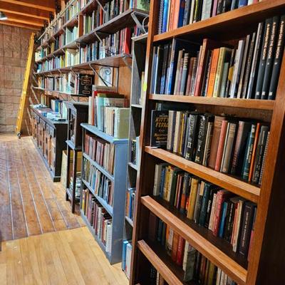 Sale Photo Thumbnail #100