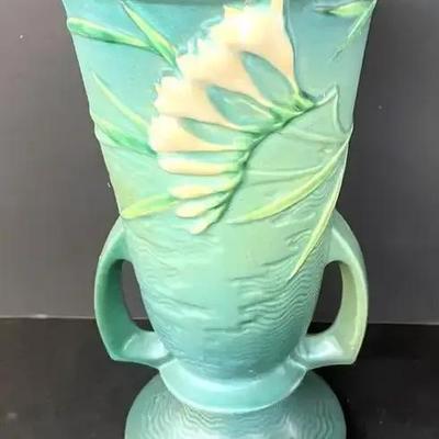 Antique Roseville  10” Freesia Vase #125 