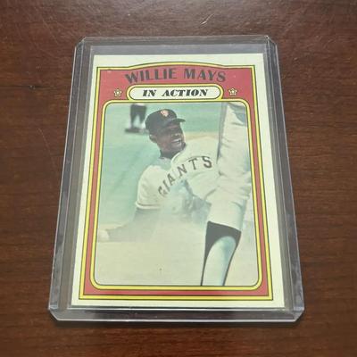 1972 Topps Baseball Card. Willie Mays - In Action. Card #50