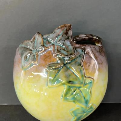 Roseville Wincraft High Gloss Wall Pocket, 267-5, 1940s