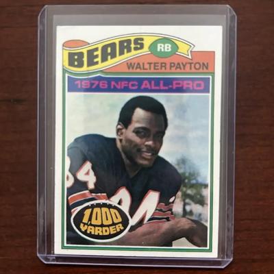 1977 Topps Football Card. Walter Payton - Chicago Bears. Card #360