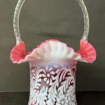 Fenton Art Glass Large Fern And Daisy Basket