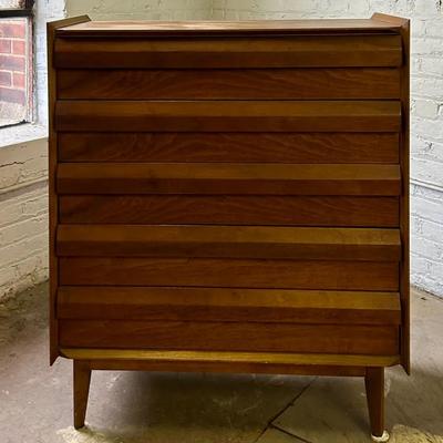 Lane Mid Century Modern Walnut First Edition Chest Of Drawers 