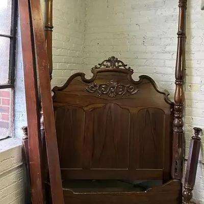 Victorian Rosewood-Grained Walnut Queen Bed Frame 