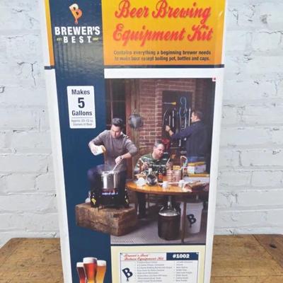 Beer Brewing Equipment Kit (FOR PARTS) By Brewers Best