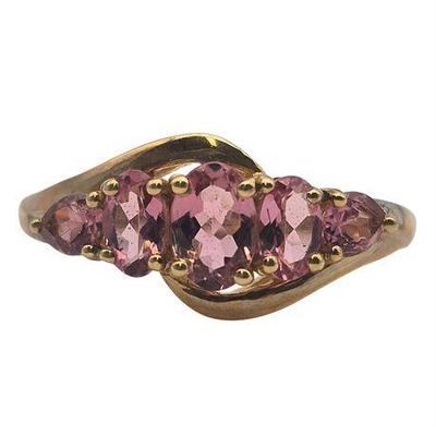 Lot 002   
10K Yellow Gold Pink Tourmaline Ring