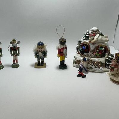 Nutcrackers-2