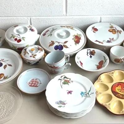 Vintage Royal Worcester Fine Porcelain Dinnerware Set and more