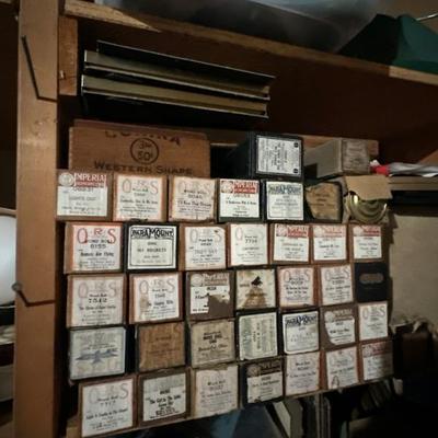 Songrecord music scrolls