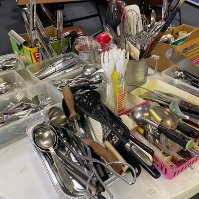 Miscellaneous serving pieces